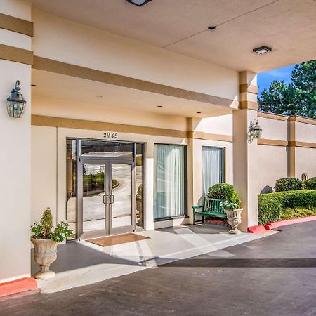 Quality Inn Suwanee I-85 Buitenkant foto