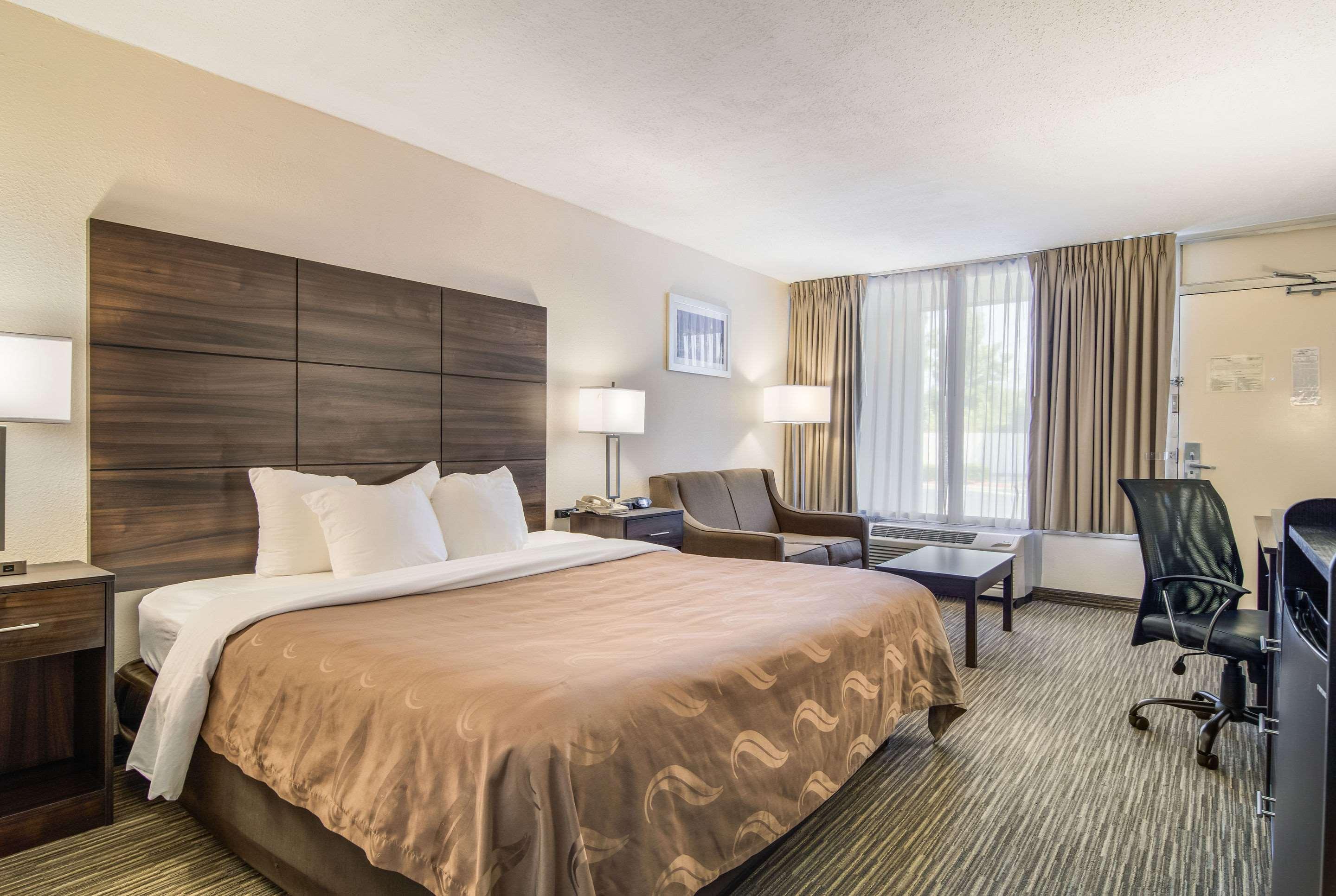 Quality Inn Suwanee I-85 Buitenkant foto