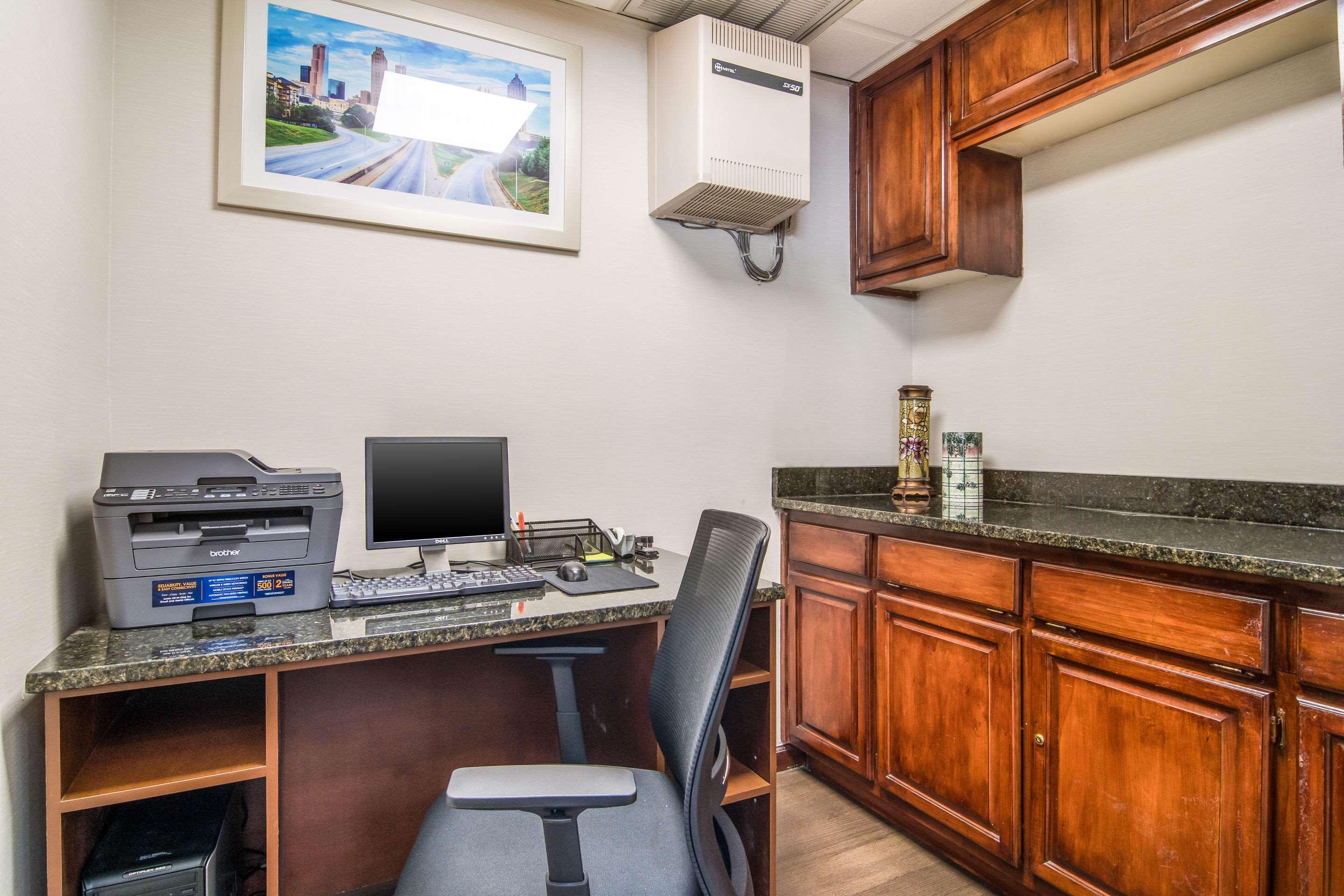 Quality Inn Suwanee I-85 Buitenkant foto