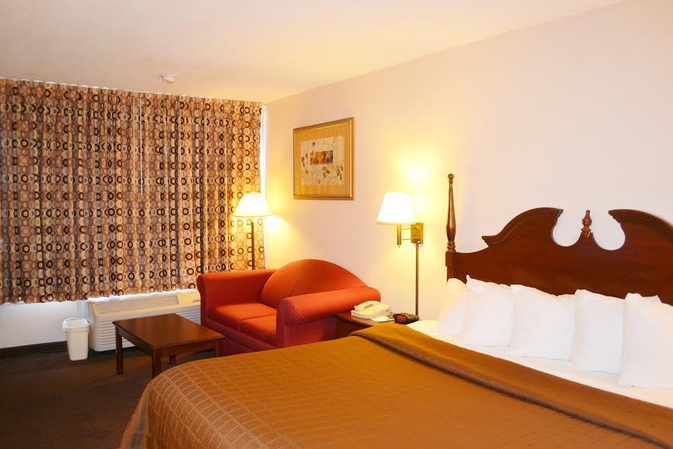 Quality Inn Suwanee I-85 Buitenkant foto