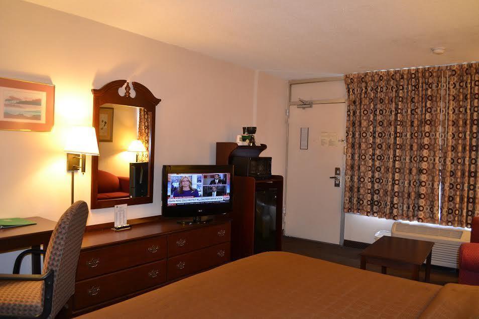 Quality Inn Suwanee I-85 Buitenkant foto