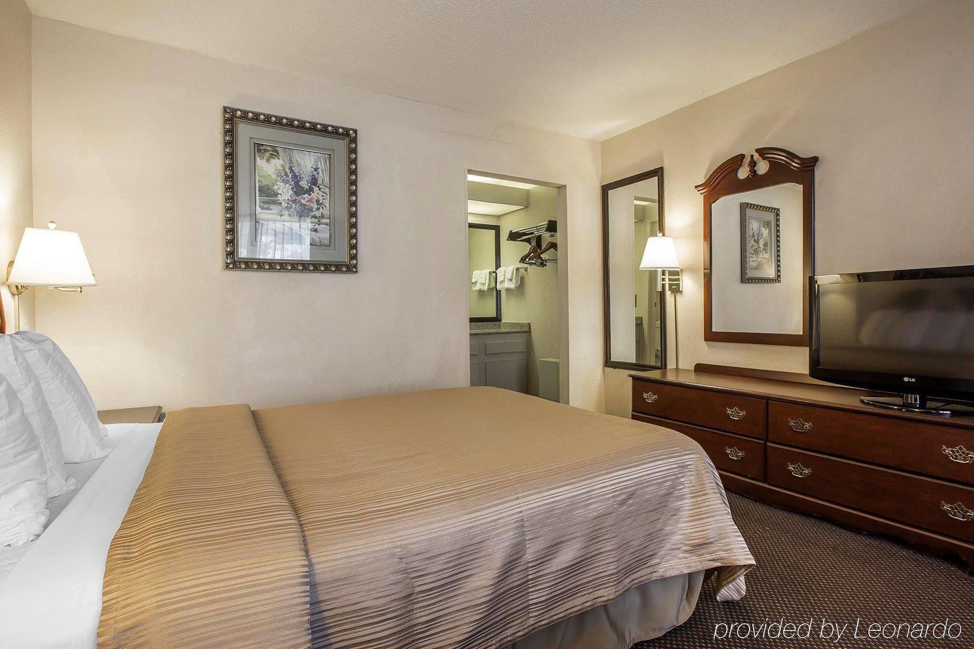 Quality Inn Suwanee I-85 Buitenkant foto